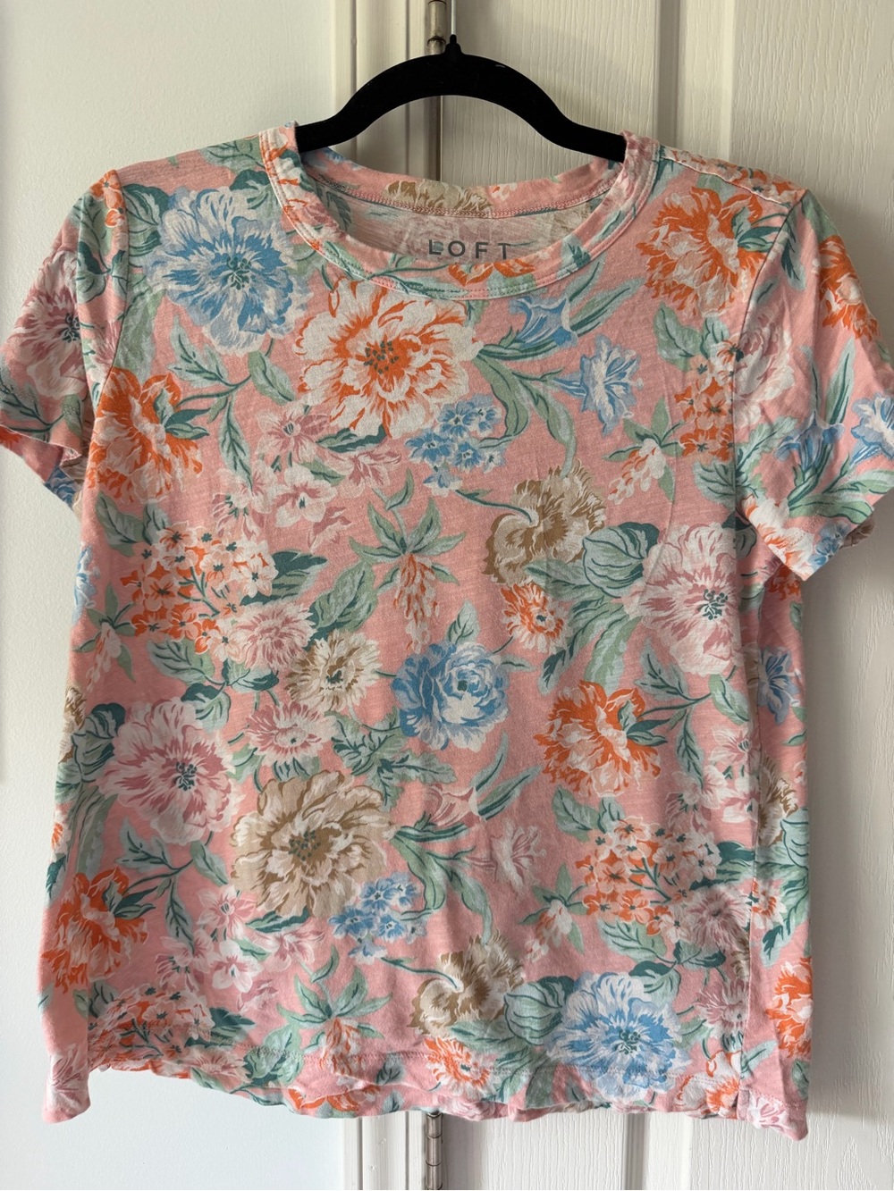 LOFT Pink Floral Crewneck Short Sleeve Tee - vintage soft